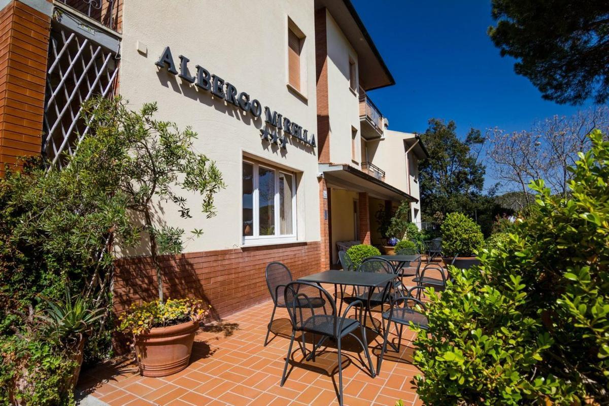 Hotel Mirella Castiglione della Pescaia Exterior foto